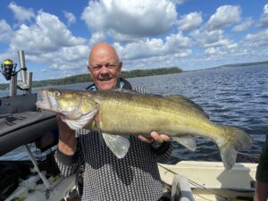 Läs mer om artikeln Jalle och Stig fångar fina gösar