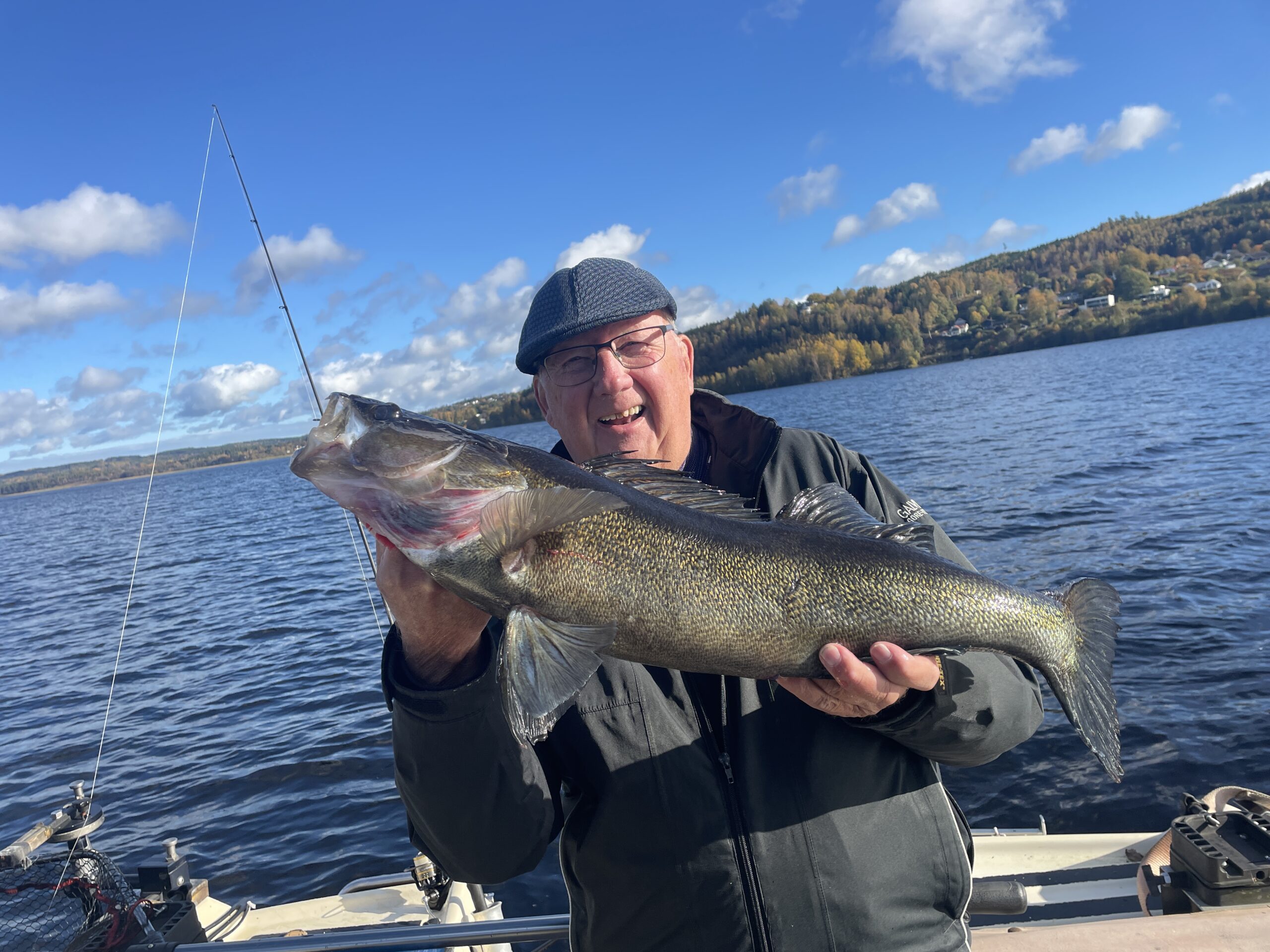 Du visar för närvarande Stefan och pappa fiskar gös.